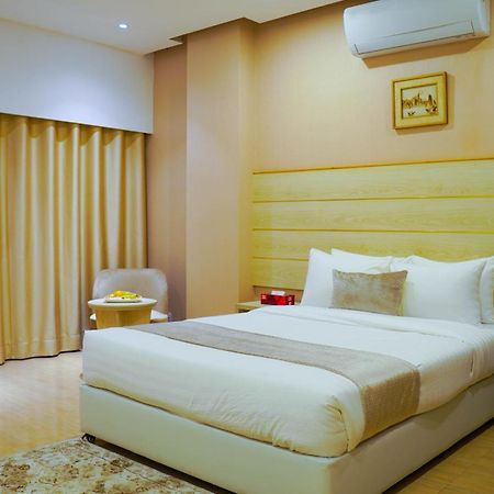 Hotel Grand Vistana Dhaka Zewnętrze zdjęcie