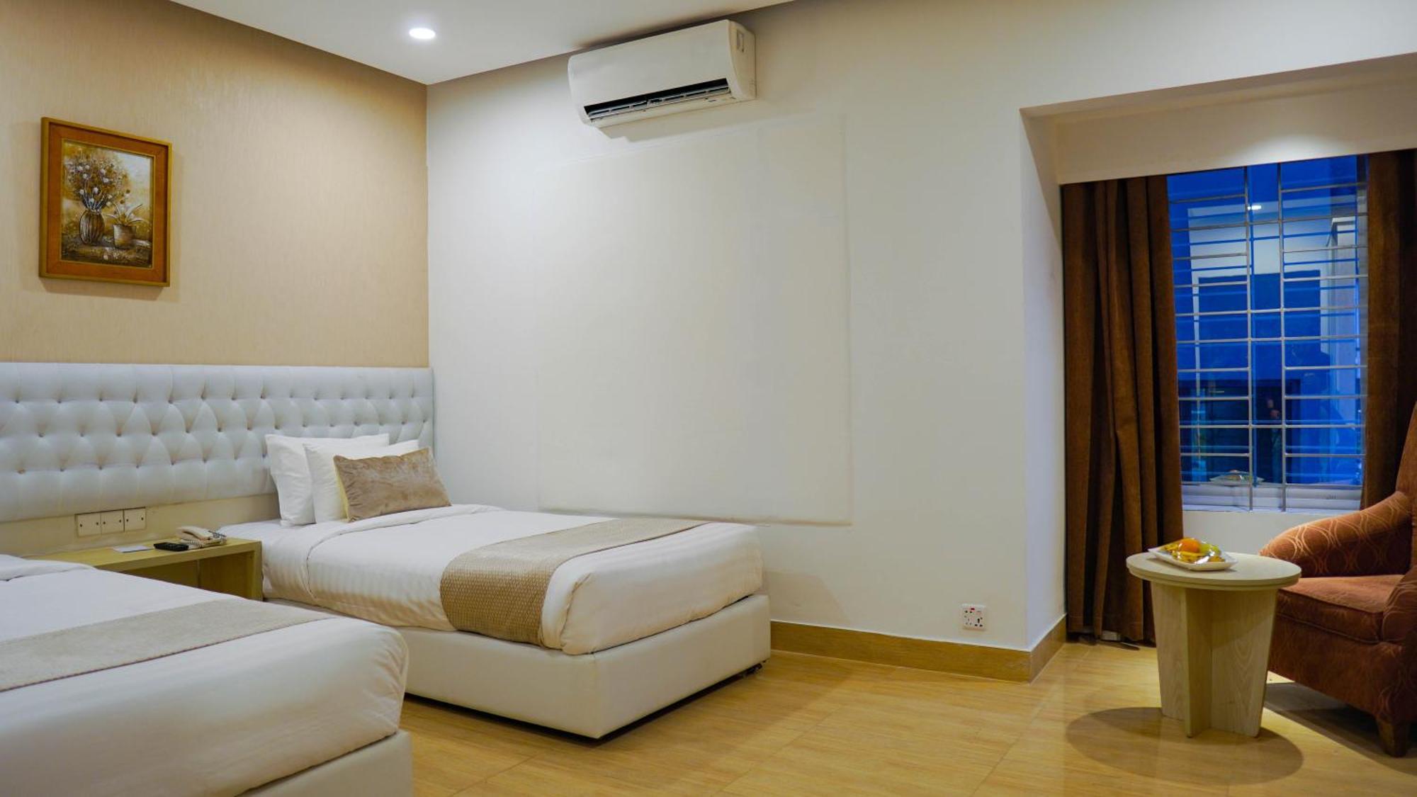 Hotel Grand Vistana Dhaka Zewnętrze zdjęcie